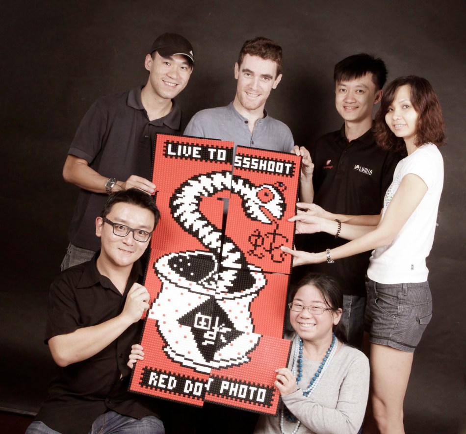 BricksBen - LEGO Live to Shoot Year of the Snake Mosaic - for Red Dot Photo - Team